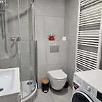 Moderni V Centru U Divadla - Wi-fi Zdarma #homevibes53 * 帕尔杜比采