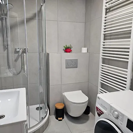 Moderni V Centru U Divadla - Wi-fi Zdarma #homevibes53 * Pardubice