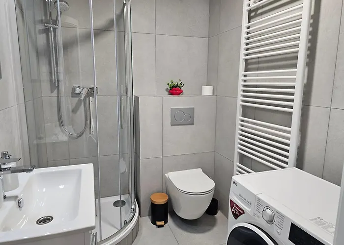 Moderni V Centru U Divadla - Wi-fi Zdarma #homevibes53 * Pardubice