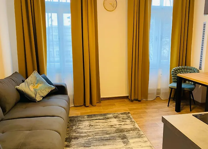 Lägenhet Moderni V Centru U Divadla - Wi-fi Zdarma #homevibes53 *