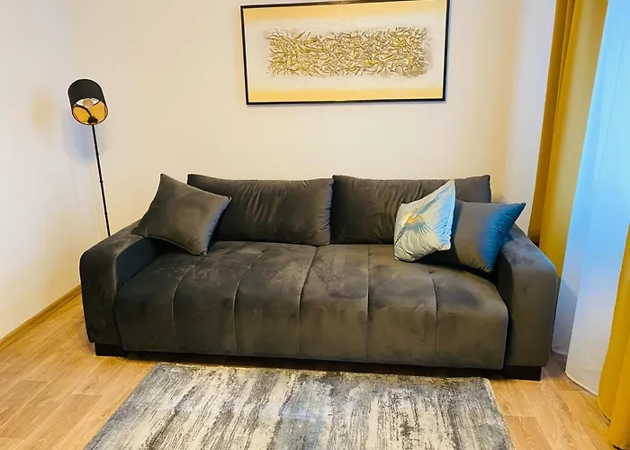 Moderni V Centru U Divadla - Wi-fi Zdarma #homevibes53 Lägenhet *