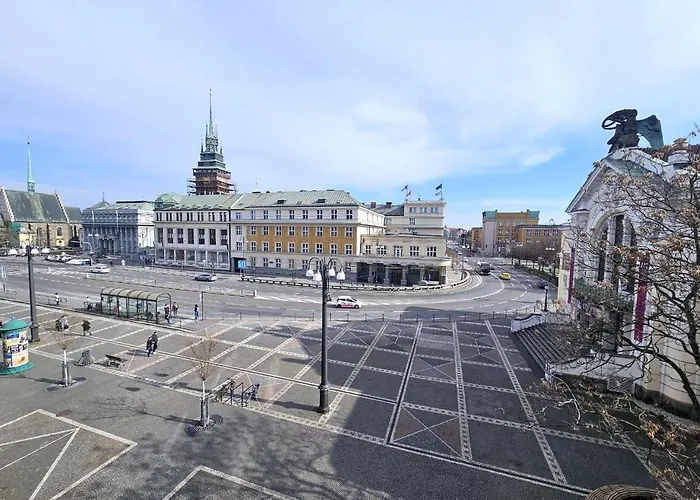 Lägenhet Moderni V Centru U Divadla - Wi-fi Zdarma #homevibes53 Pardubice